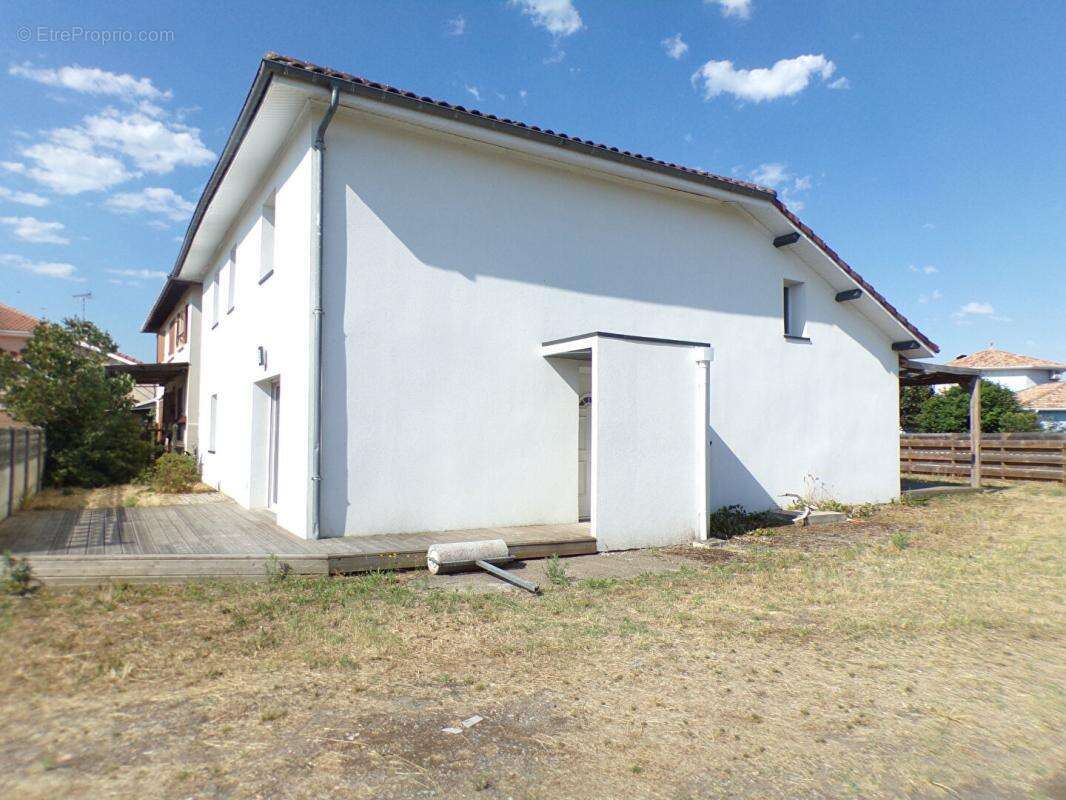 Maison à RION-DES-LANDES