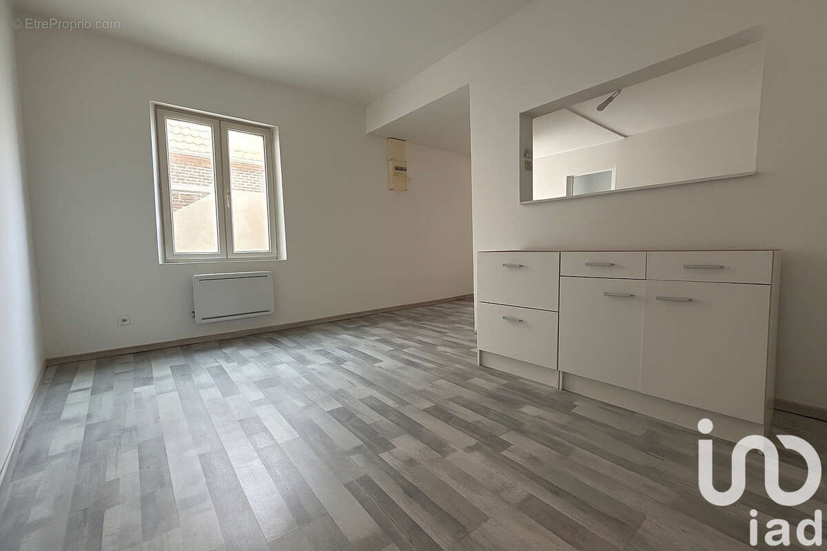 Photo 2 - Appartement à ROEULX