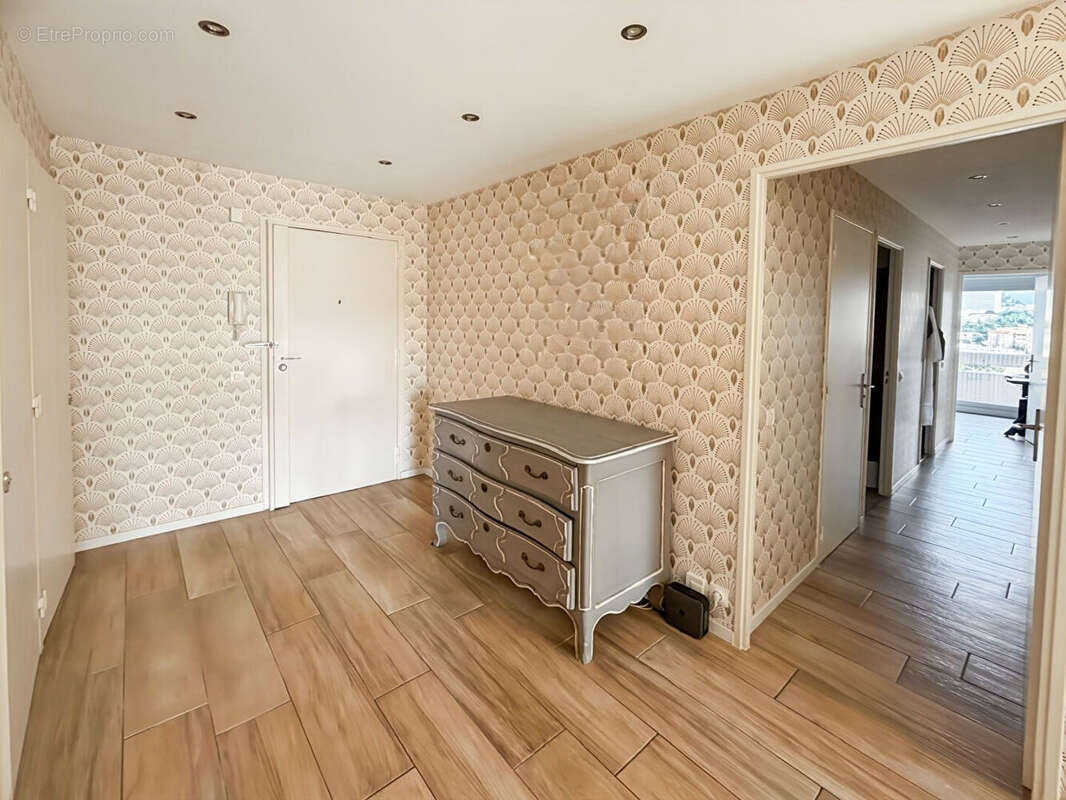 Appartement à MARSEILLE-9E