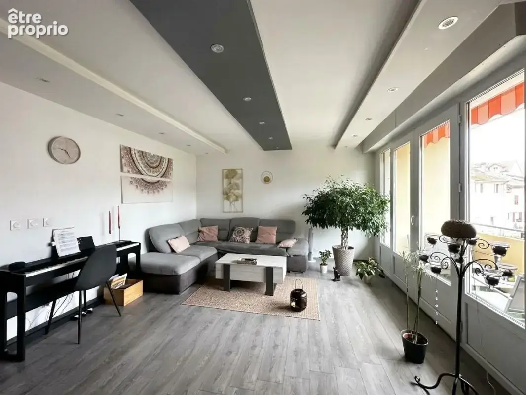 A vendre - rumilly – hyper centre  appartement 4 pièces - photo 3