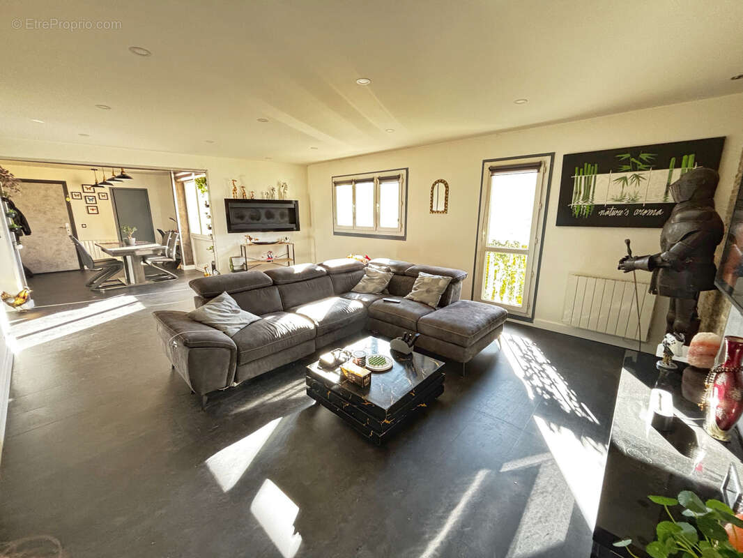 Appartement à VILLEFONTAINE