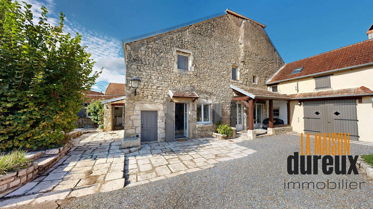 Maison à AUTREY-LES-GRAY