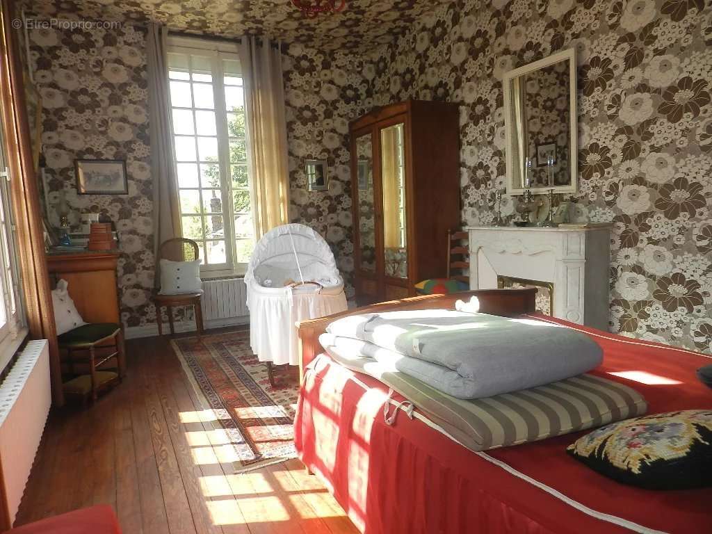 Maison à SAINT-PIERRE-SUR-DIVES