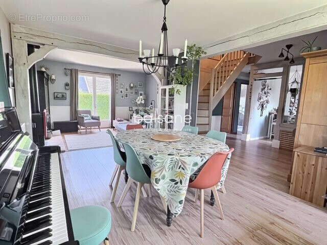 Maison 140 m² à Bourg-Achard  - photo 3