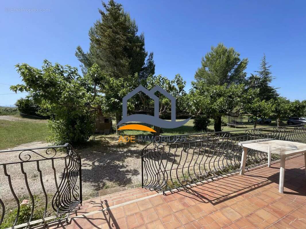 Maison à EGUILLES