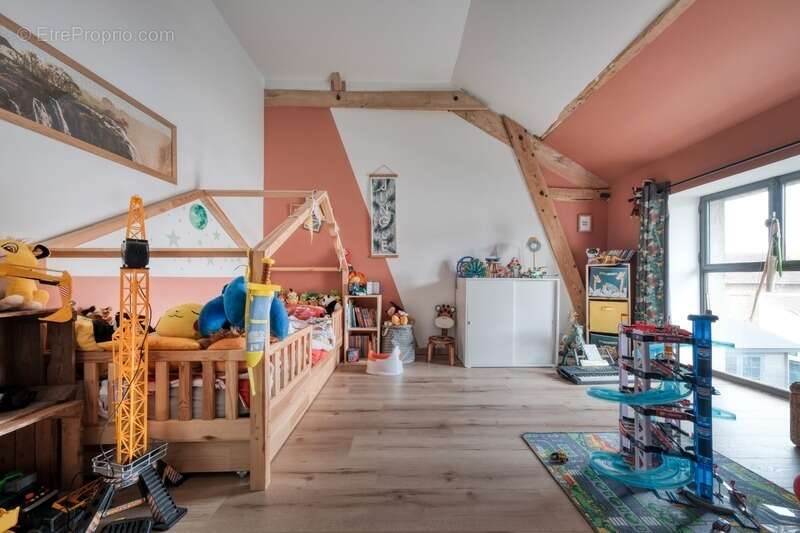 Maison à THOIRY