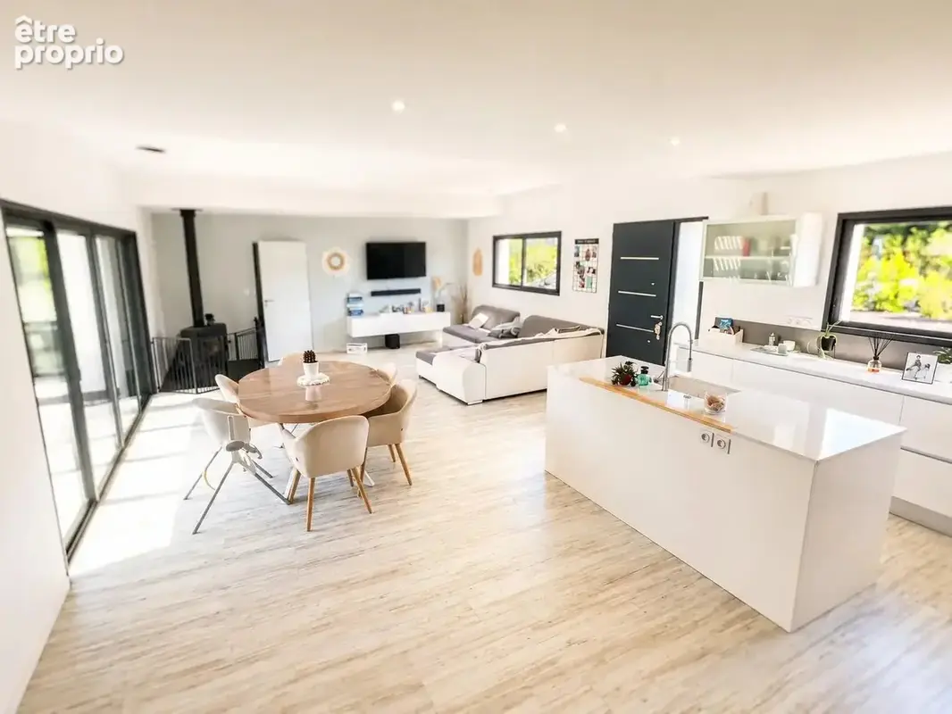 Maison d'architecte standing avec piscine et parc arbore - photo 3