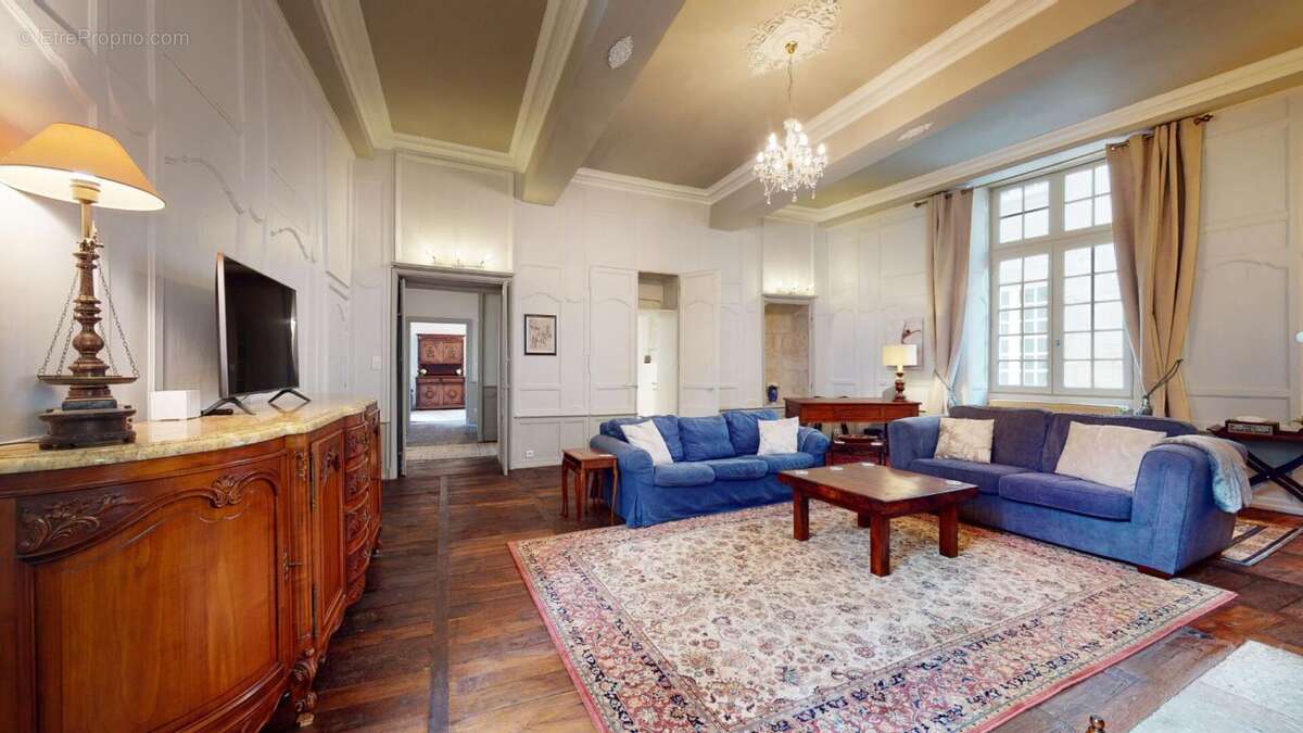 Appartement Périgueux 143 m2 dans hôtel particulier - photo 3