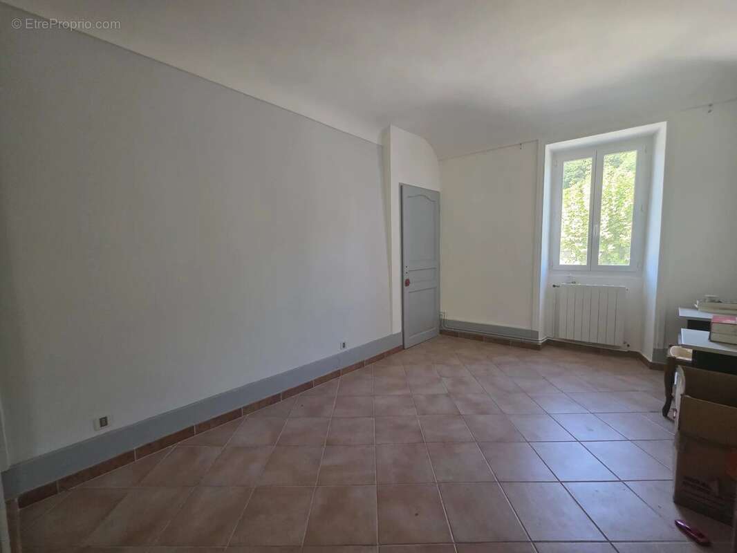 Maison à VIVIERS