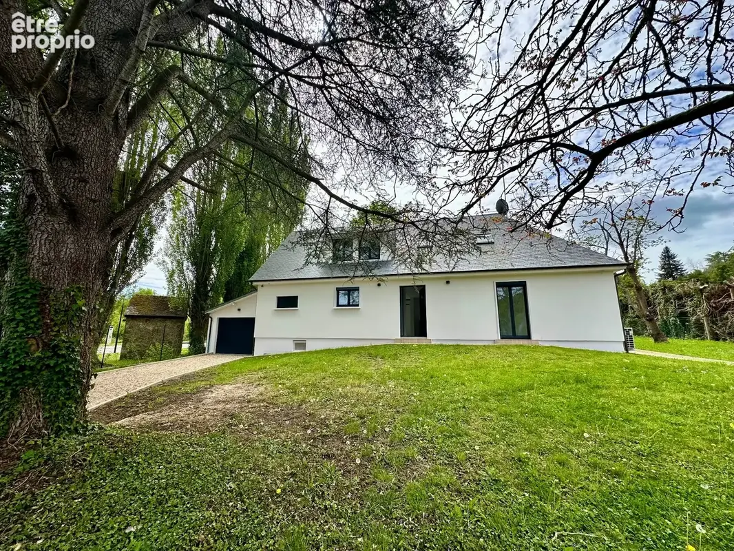 Maison à vendre 8 pièces - 200 m2 - Terrain 1748 m2 - DAMPIERRE EN YVELINES (78) - photo 18