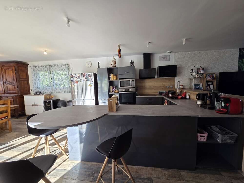 Appartement à SAINT-PIERRE-DE-FURSAC