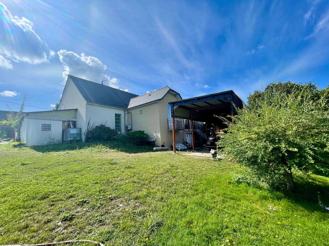 Maison à NEUILLE-PONT-PIERRE