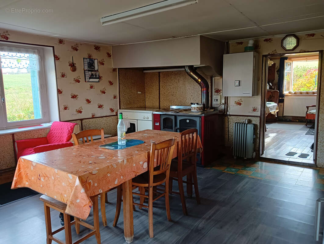 Maison à FOUGEROLLES