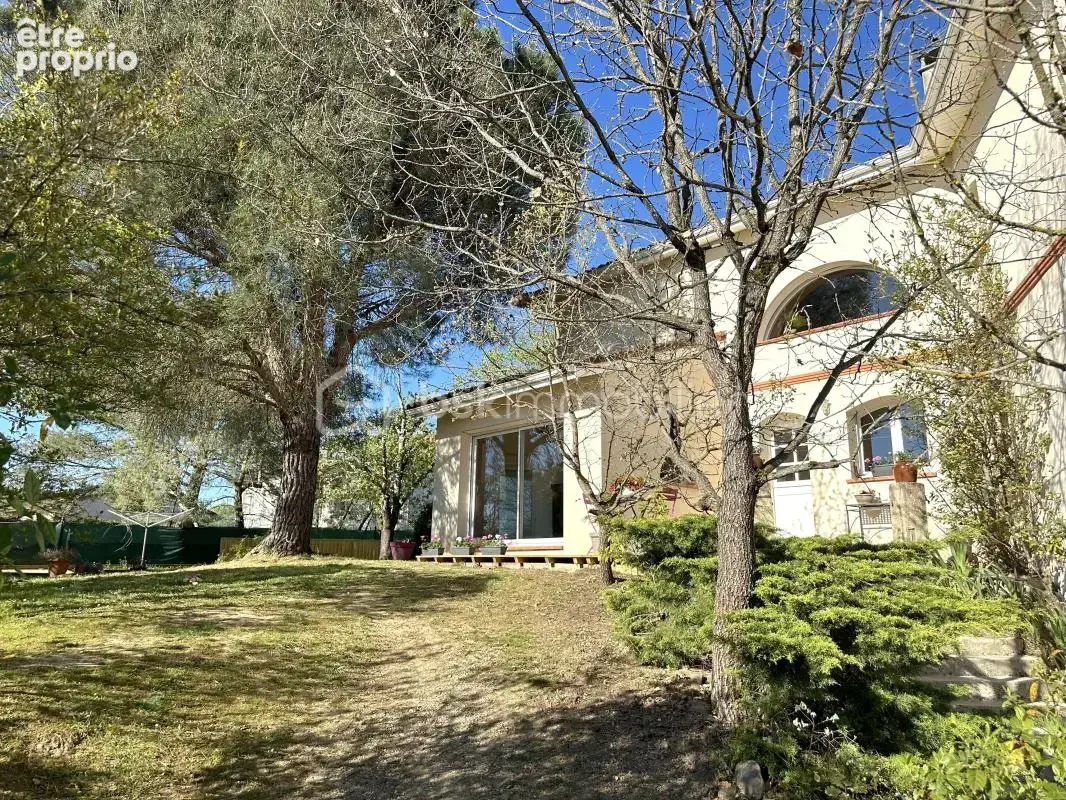 Villa 7 pièces - 200m2 - photo 2