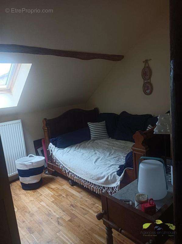 Maison à SAINT-AMAND-JARTOUDEIX