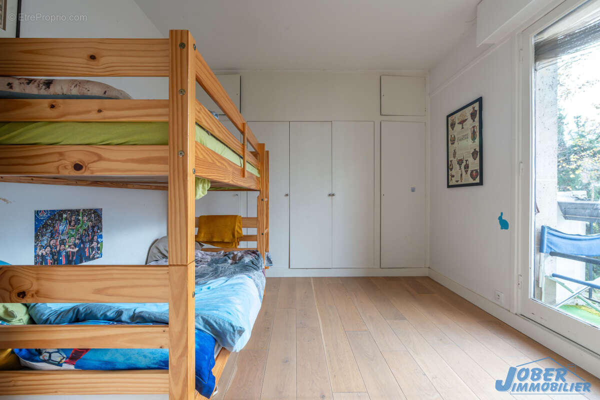 Appartement à NOGENT-SUR-MARNE