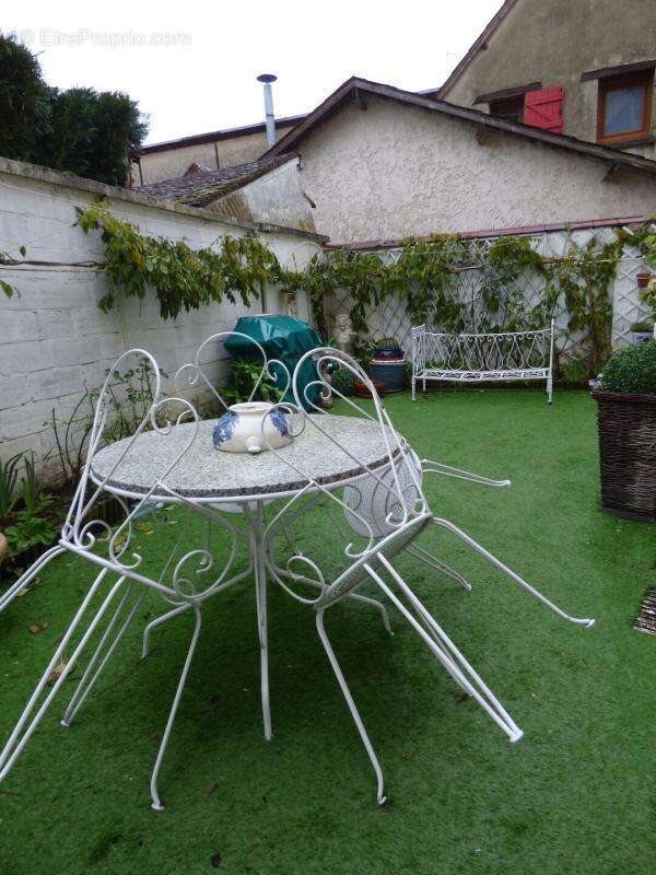 Maison à CHATEAUNEUF-EN-THYMERAIS