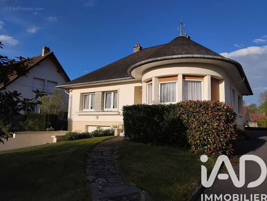 Photo 1 - Maison à FEUQUIERES-EN-VIMEU