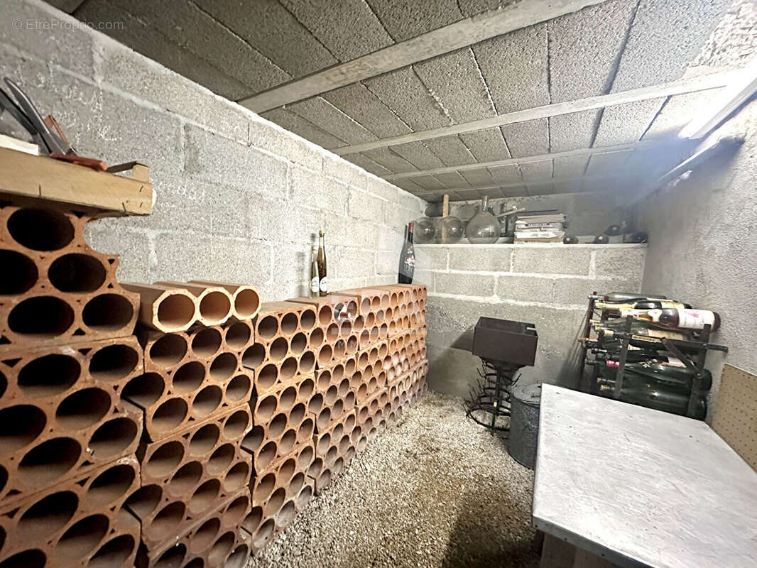 Maison à SAINT-PIERRE-LES-NEMOURS