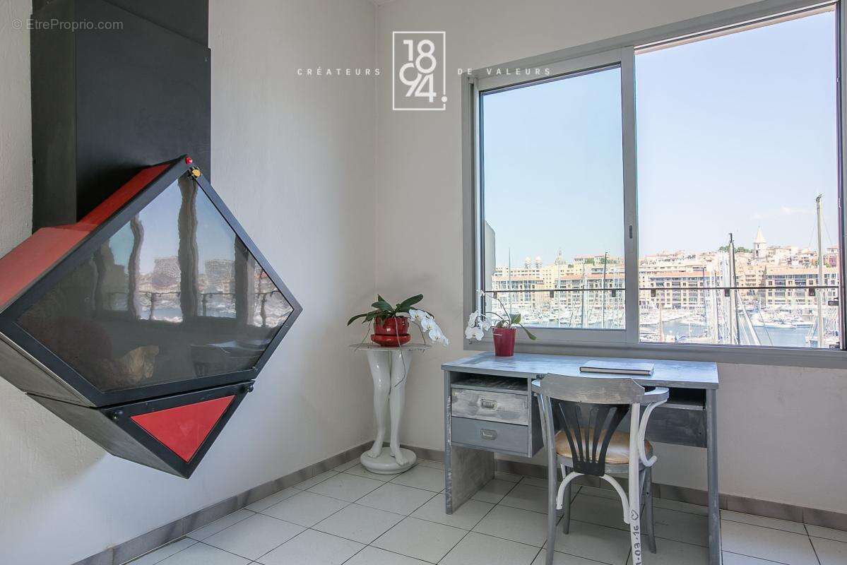 Appartement à MARSEILLE-7E