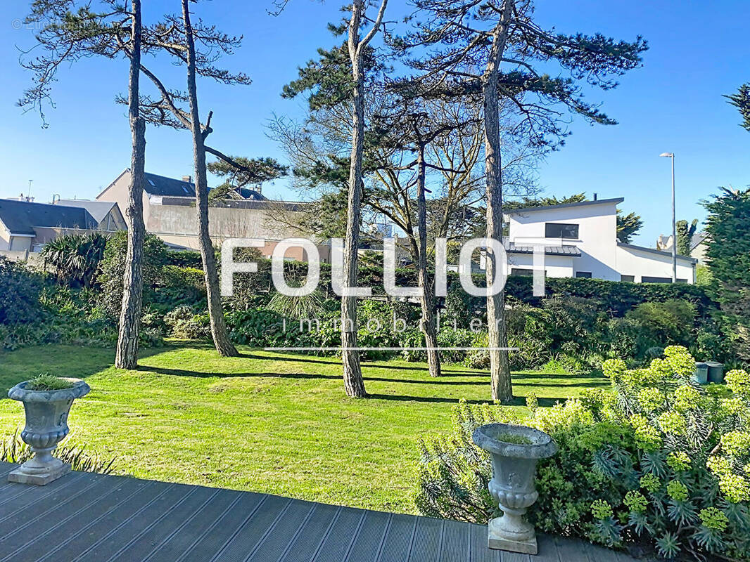 Maison à AGON-COUTAINVILLE