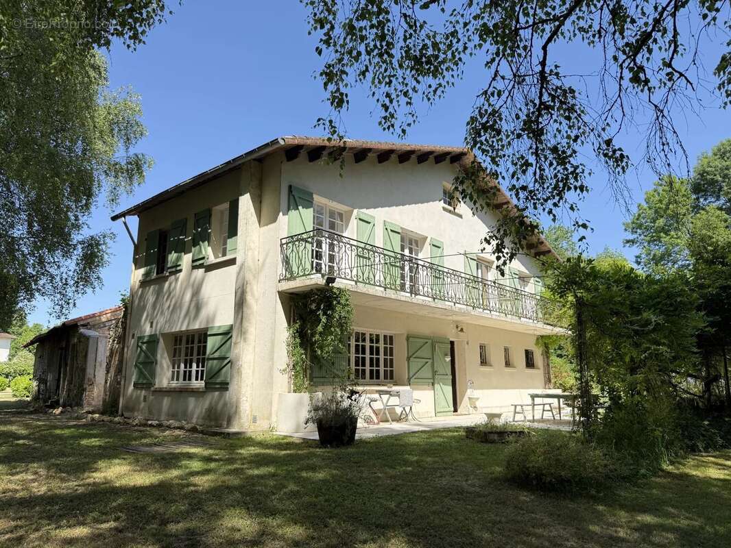 Maison à ALLOUE