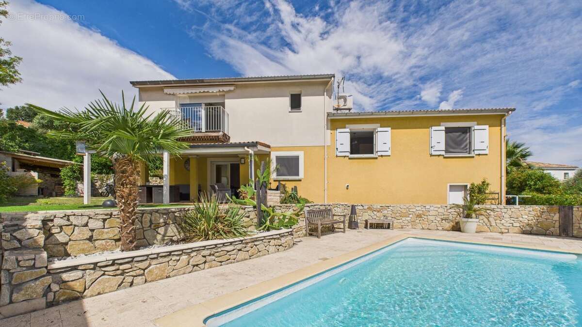 Maison à SOYONS