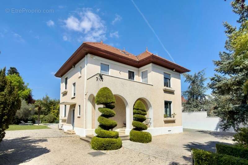 Maison à BRON