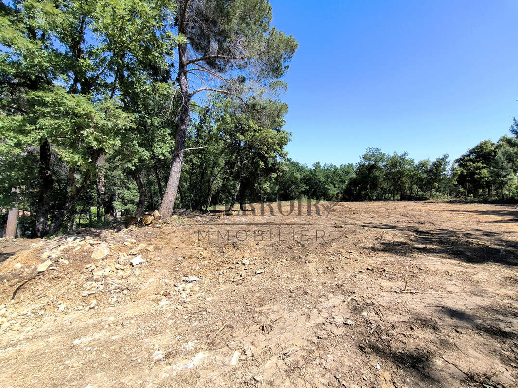 Terrain à UZES
