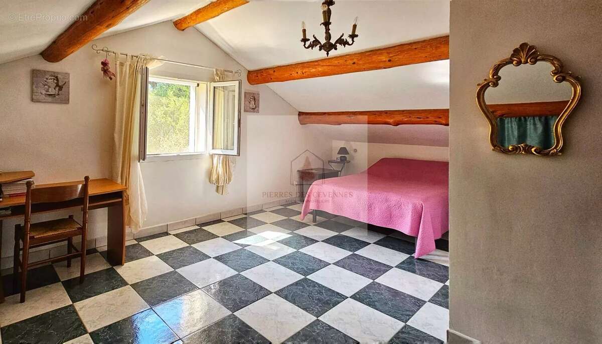 Maison à SAINT-ETIENNE-VALLEE-FRANCAISE