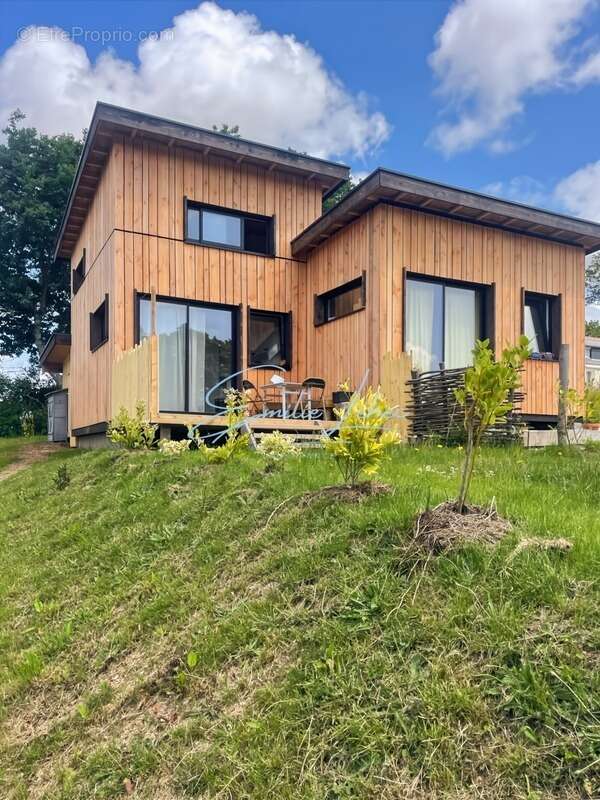 Maison à RIEC-SUR-BELON