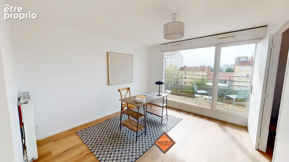 RARE   140 m2 SANS travaux à prévoir, Grand séjour lumineux, 5 CHAMBRES, 3 BALCONS ET VUE DÉGAGÉE au Calme! - photo 10