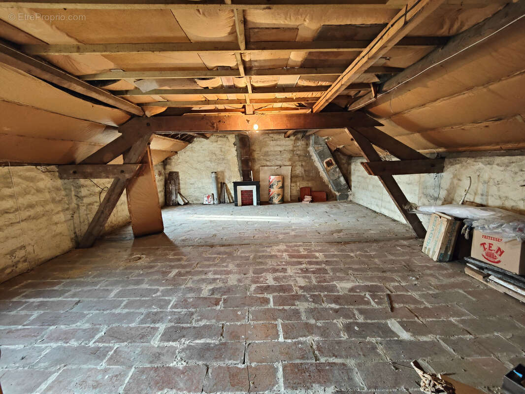 Maison à BRIENON-SUR-ARMANCON