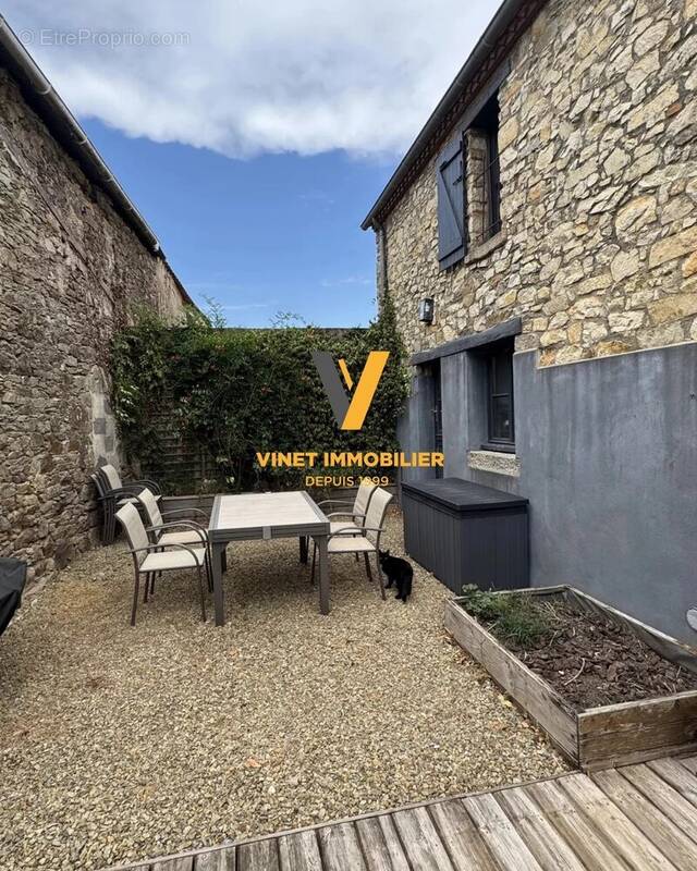 Maison à LEGE