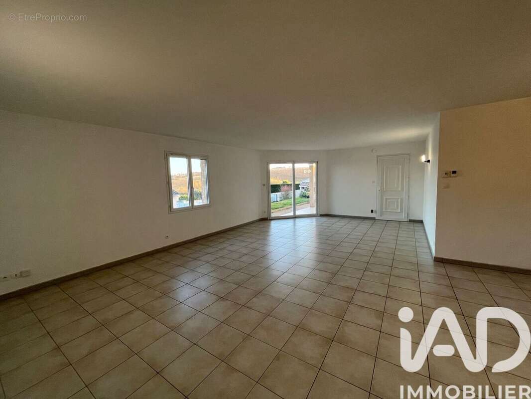 Maison 102 m² à Laize  - photo 3