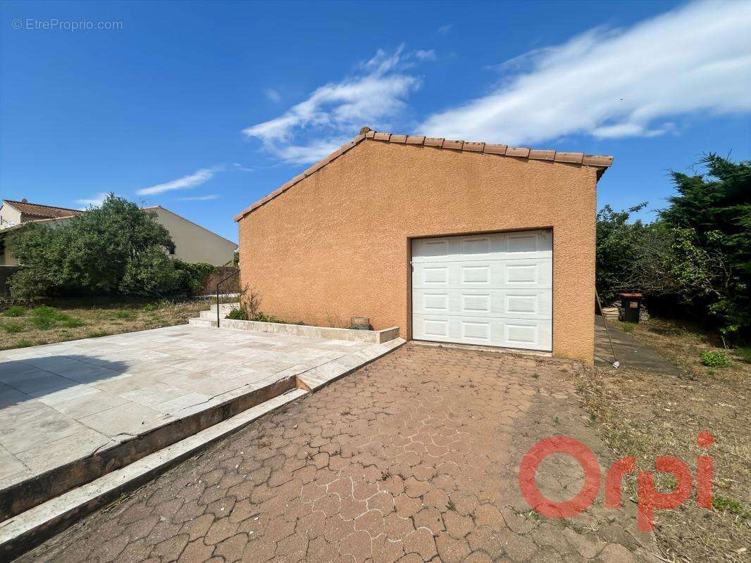 À Vendre : Maison de plain-pied 4 faces à Sérignan - photo 15
