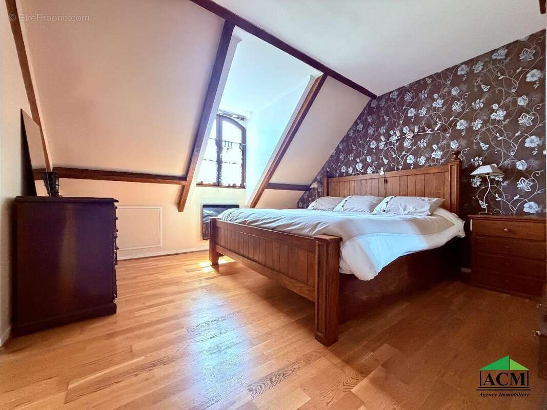 Maison à MERY-SUR-OISE
