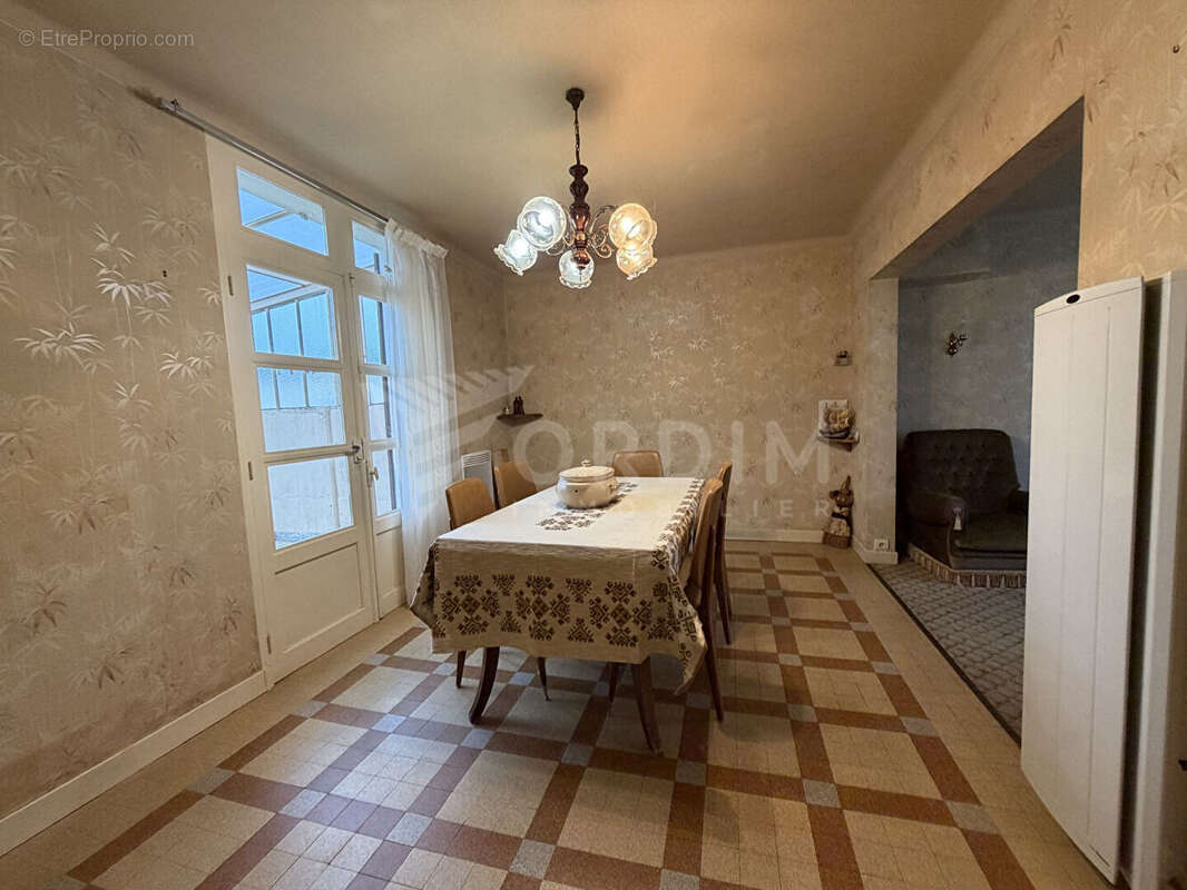 Maison à COSNE-COURS-SUR-LOIRE