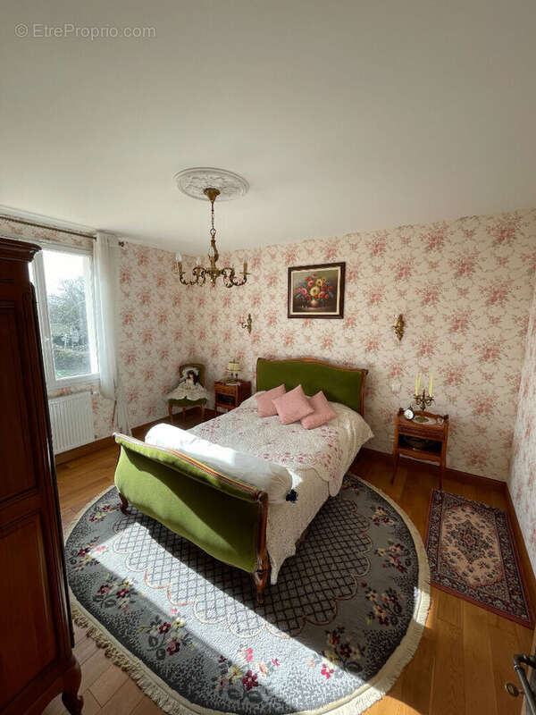 Maison à NEUVILLE-DE-POITOU