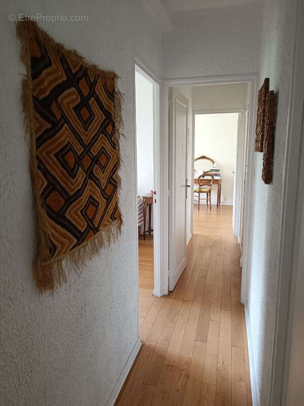 Appartement à FONTENAY-LE-FLEURY