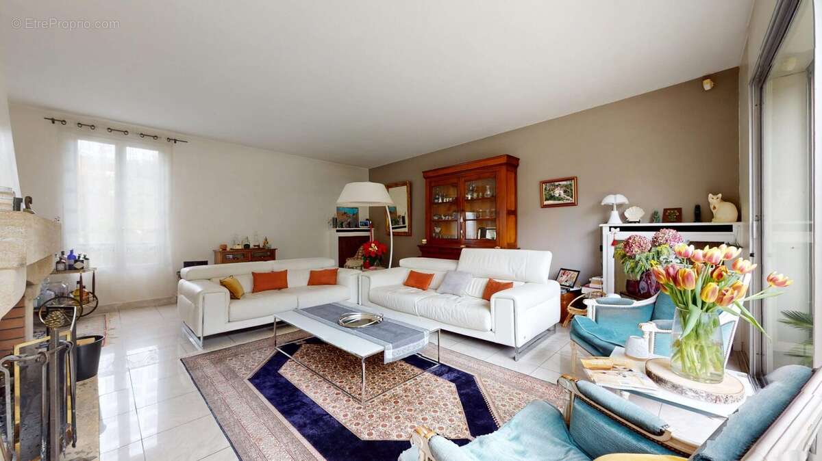 Maison à LE PERREUX-SUR-MARNE