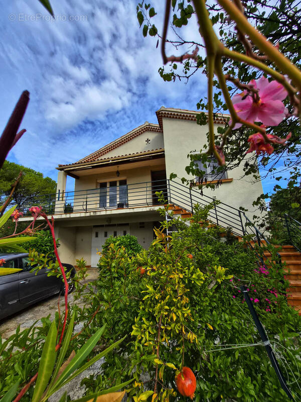 Maison à SAINT-PRIVAT-DES-VIEUX