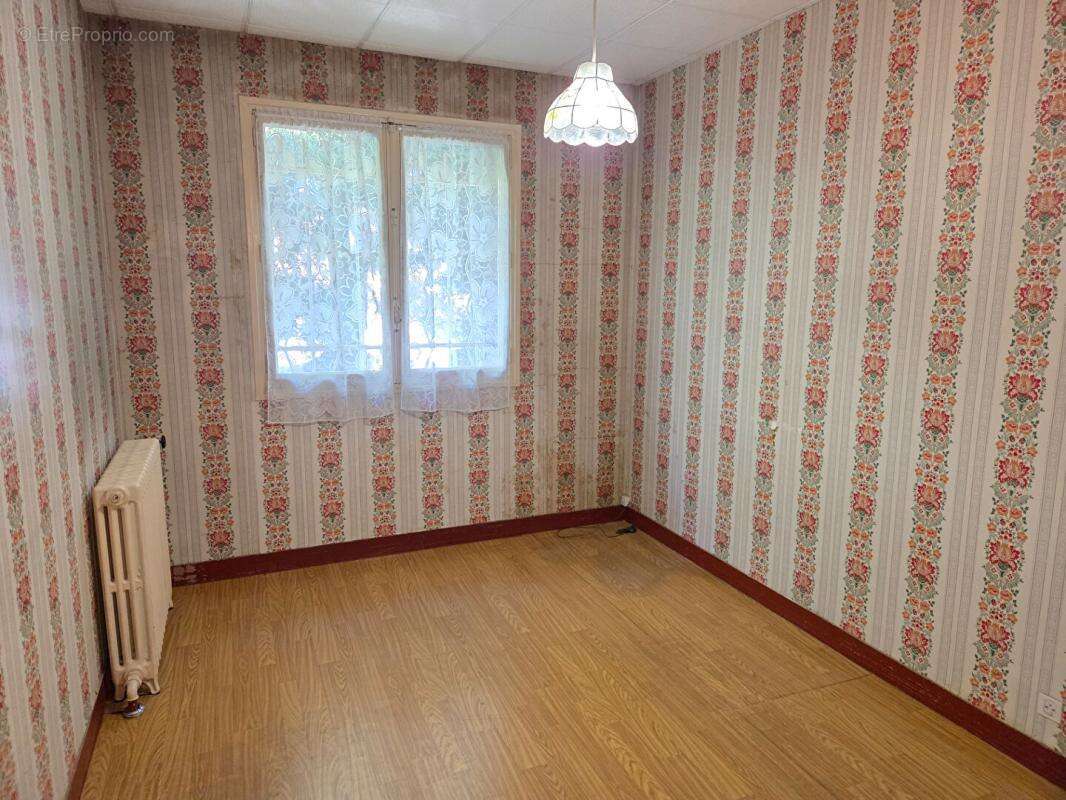 Maison à MONTELIMAR