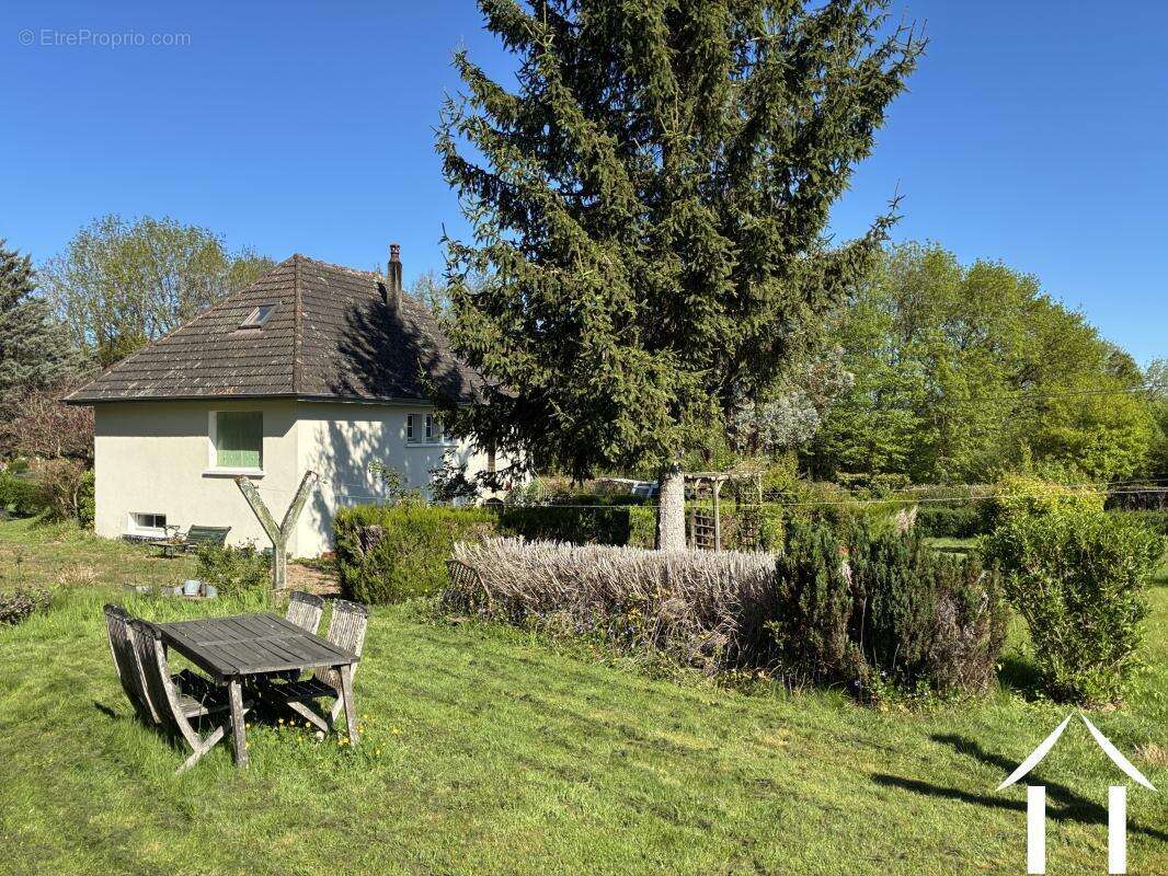Maison à EPIRY