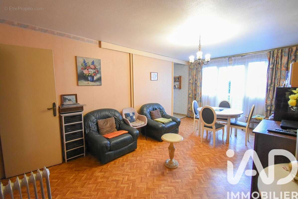 Photo 3 - Appartement à CLICHY-SOUS-BOIS