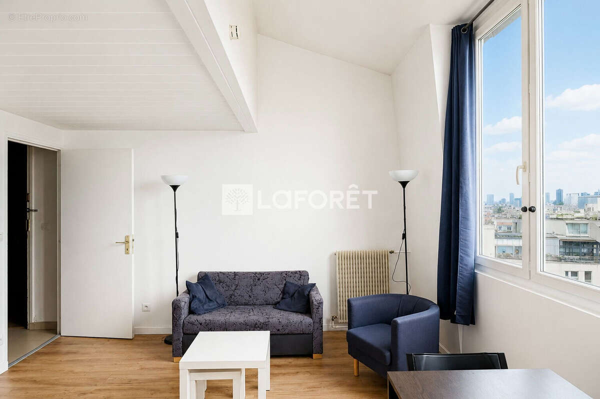75015 MONTPARNASSE / PASTEUR / VOLONTAIRE Étage élevé - Vue dégagée sans vis-à-vis - Vue Tour Eiffel - Lumineux - Duplex clé en  - photo 4