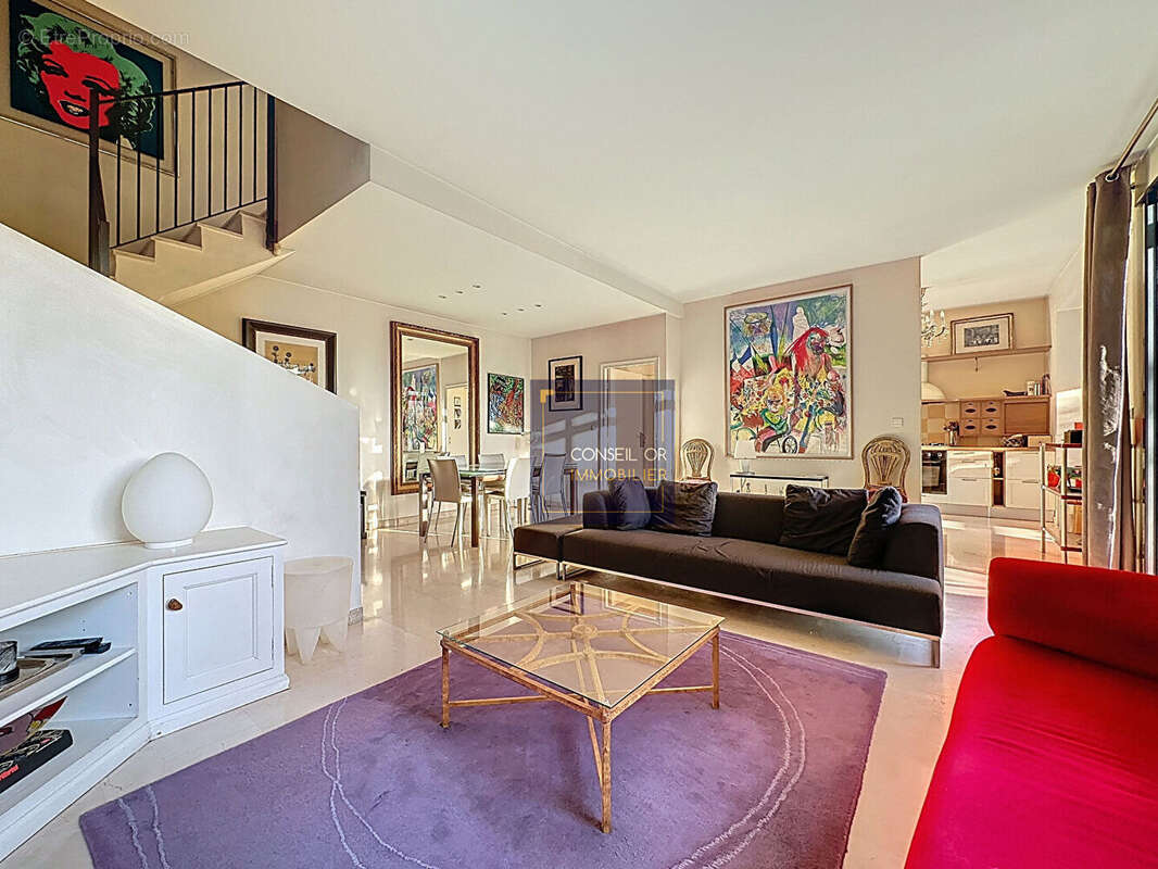 Appartement à LA MULATIERE