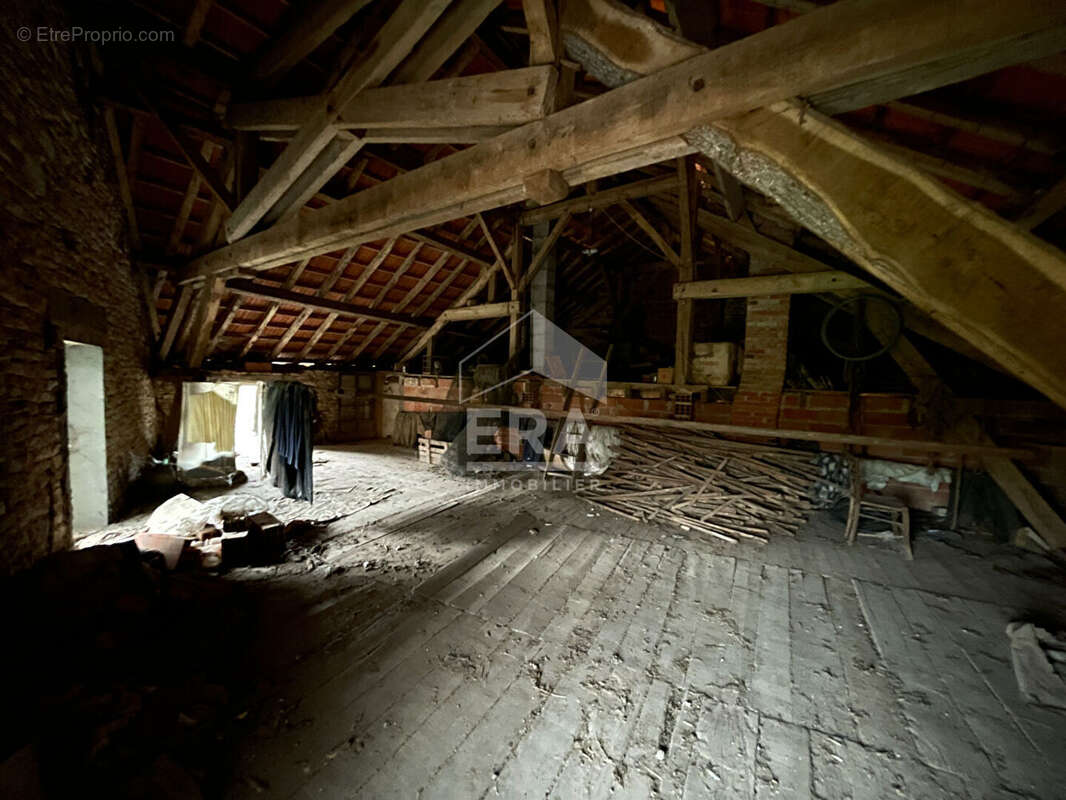 Maison à CUBJAC