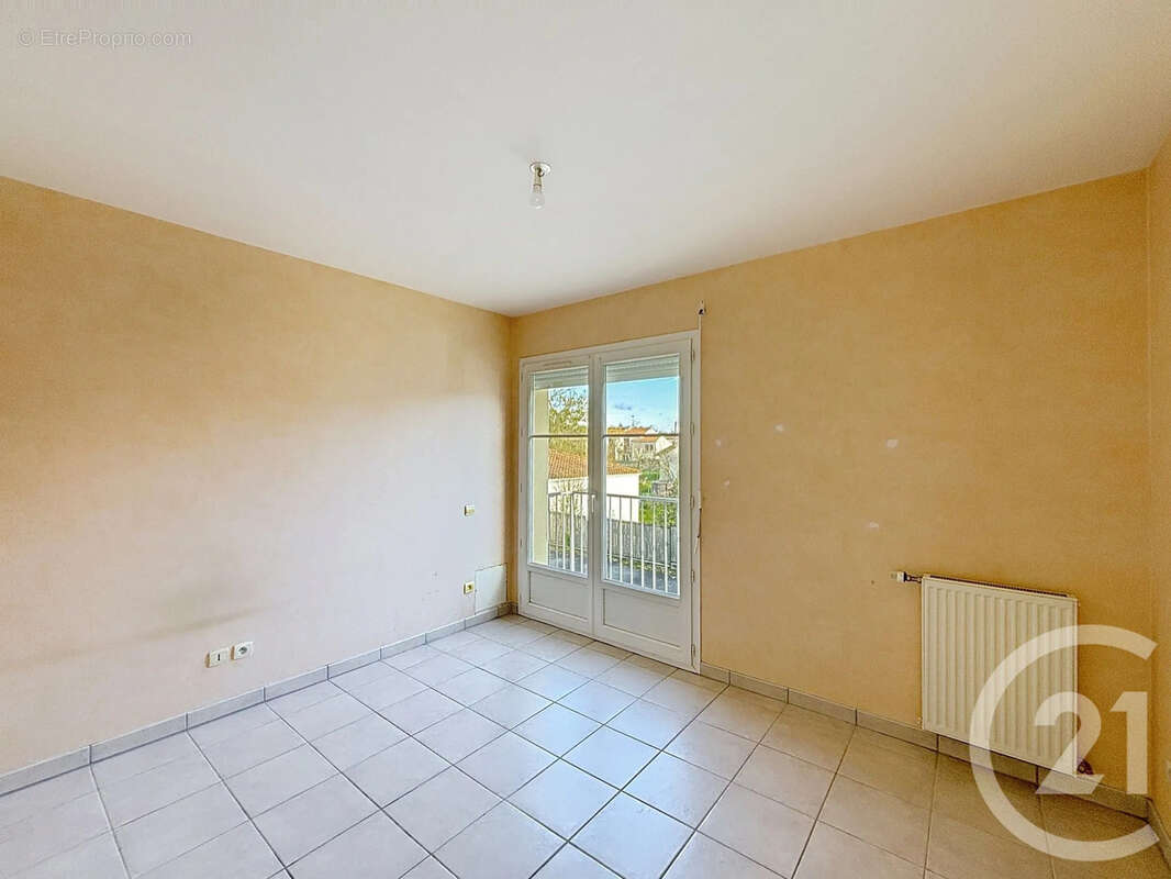 Maison à GOND-PONTOUVRE