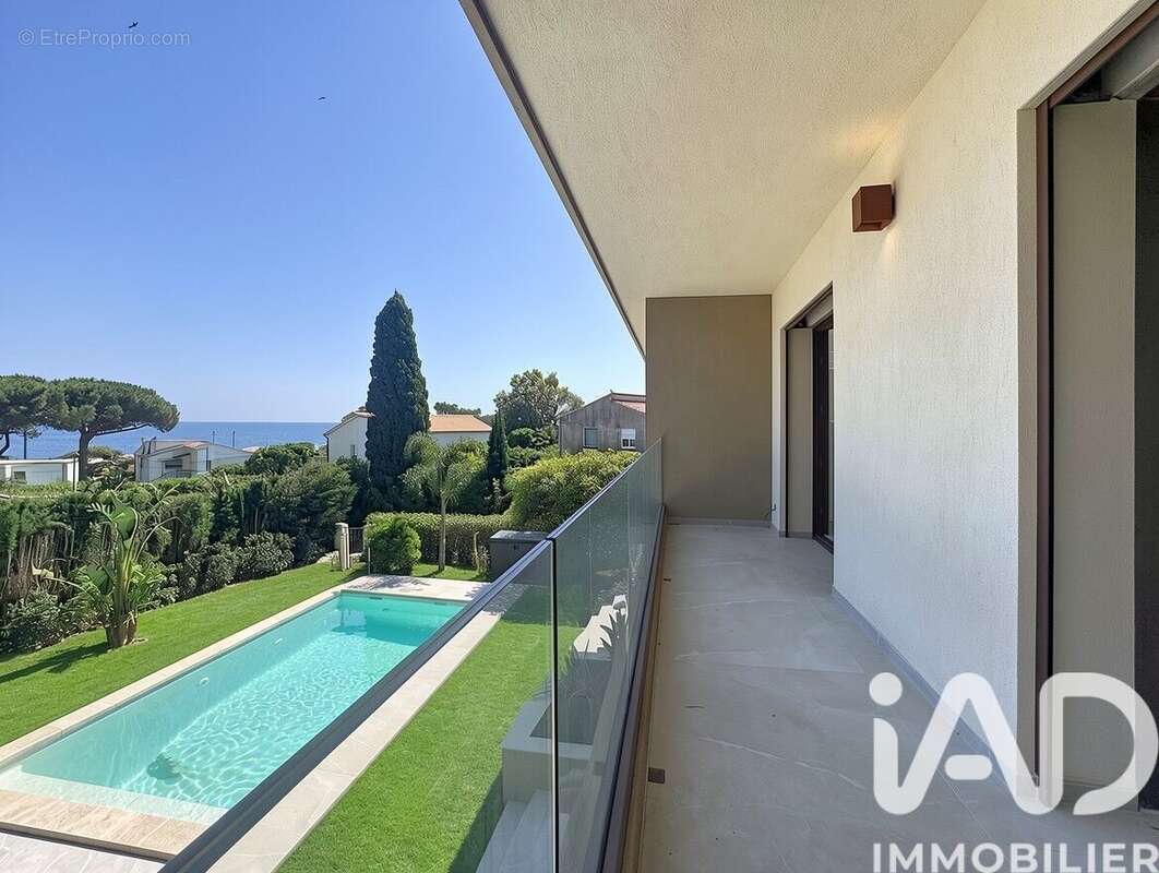 Photo 3 - Maison à LES ISSAMBRES